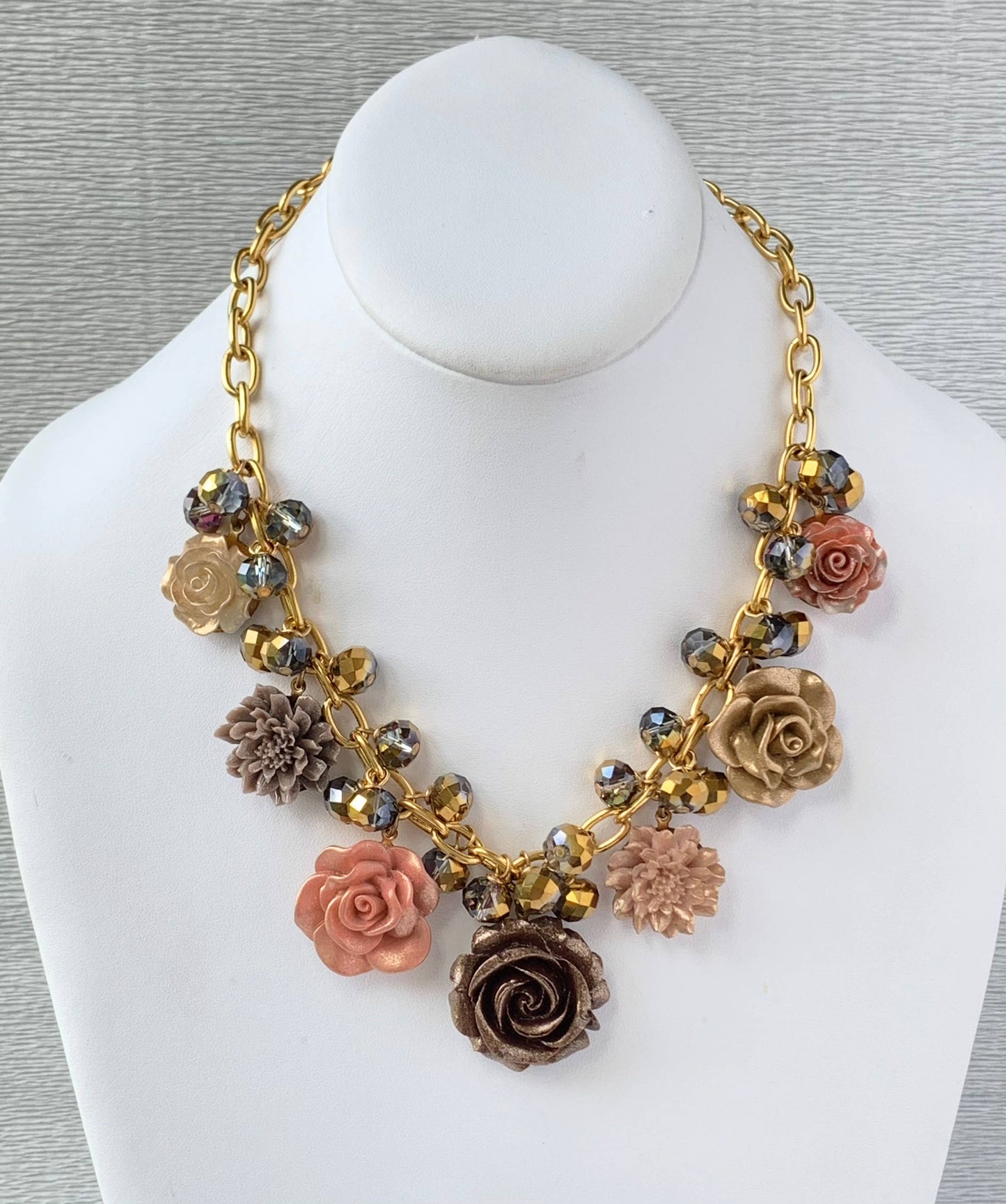 The Caramel Bouquet Necklace
